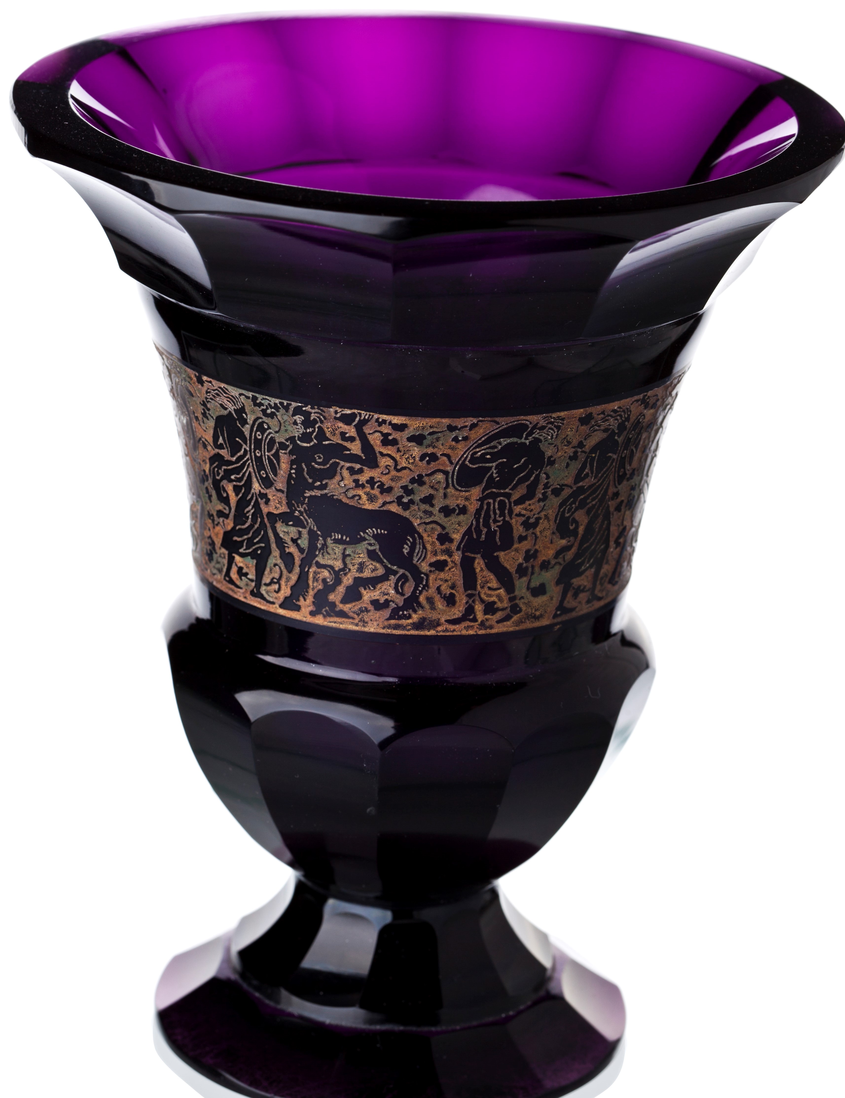 Fialová váza s oroplastikou, Moser