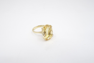 Zlatý prsten s citrínem