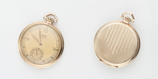 Zlaté artdecové hodinky Tissot